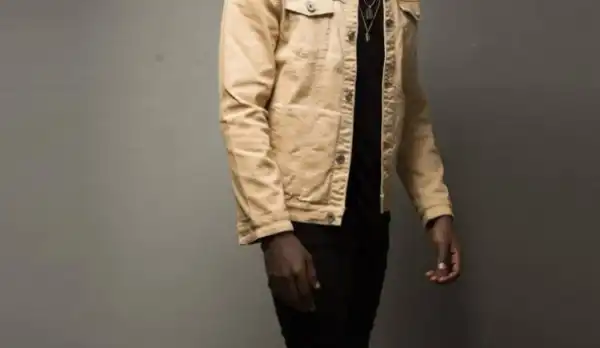 Teephlow - Outside Ft Worlasi